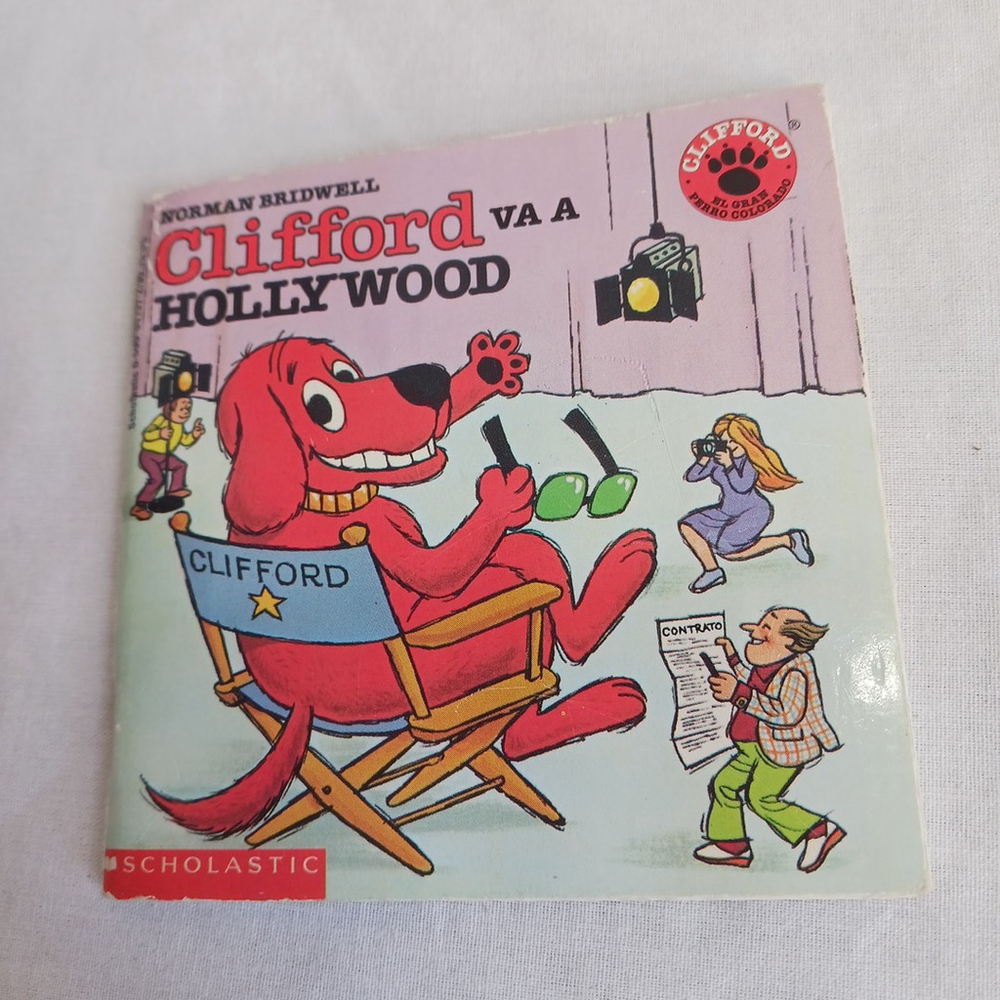 Scholastic Clifford the Small Red Puppy Mini Book English Spanish